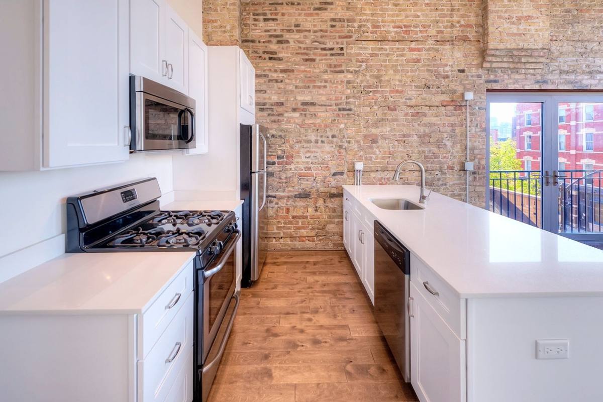Apartment for rent at 1532 W Chicago Ave #202, Chicago, IL 60642