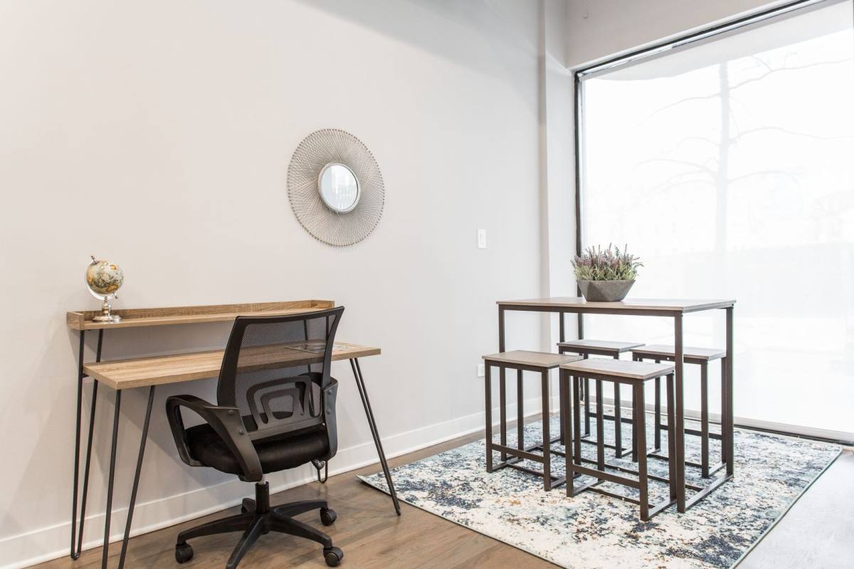 Apartment for rent at 909 W School #909, Chicago, IL 60657