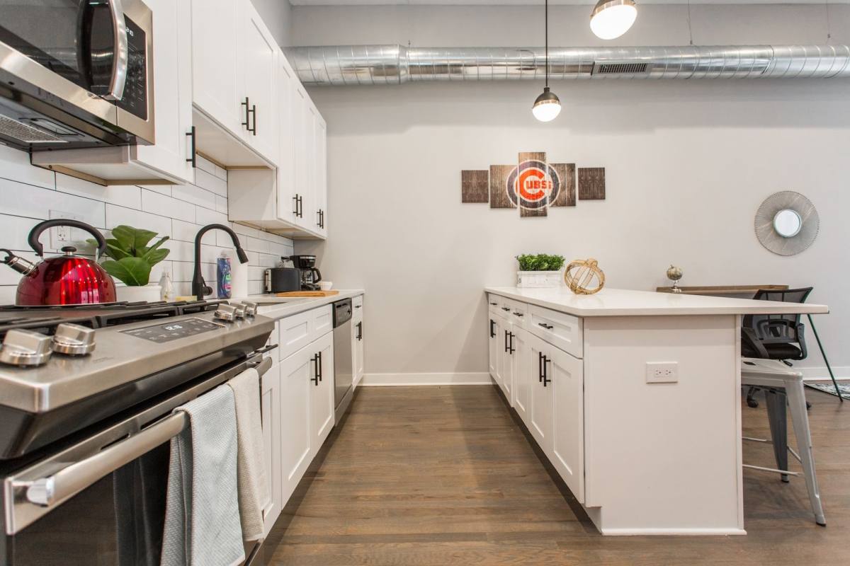 Apartment for rent at 909 W School #909, Chicago, IL 60657