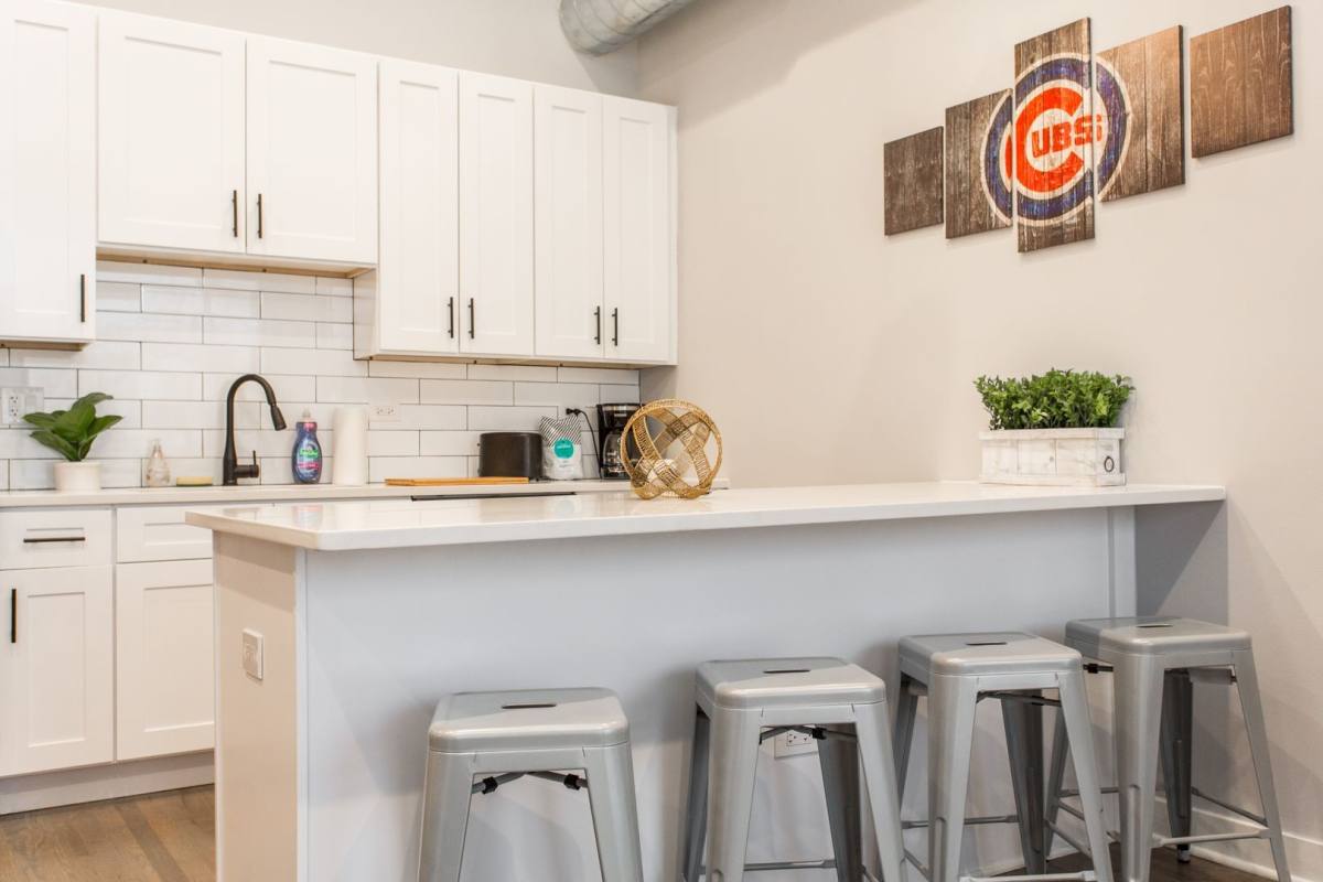 Apartment for rent at 909 W School #909, Chicago, IL 60657