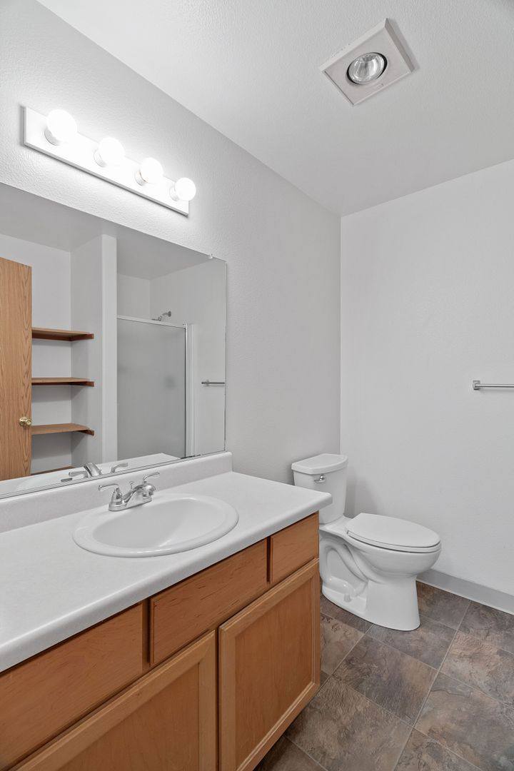 Apartment for rent at 11022 NE 18th St, Vancouver, WA 98684