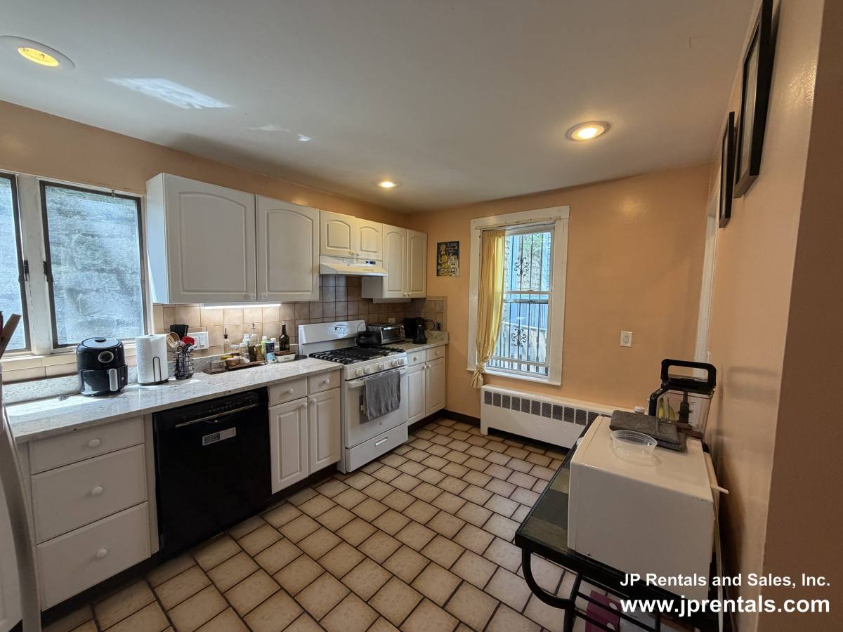 Apartment for rent at 19 Estrella St #1, Jamaica Plain, MA 02130