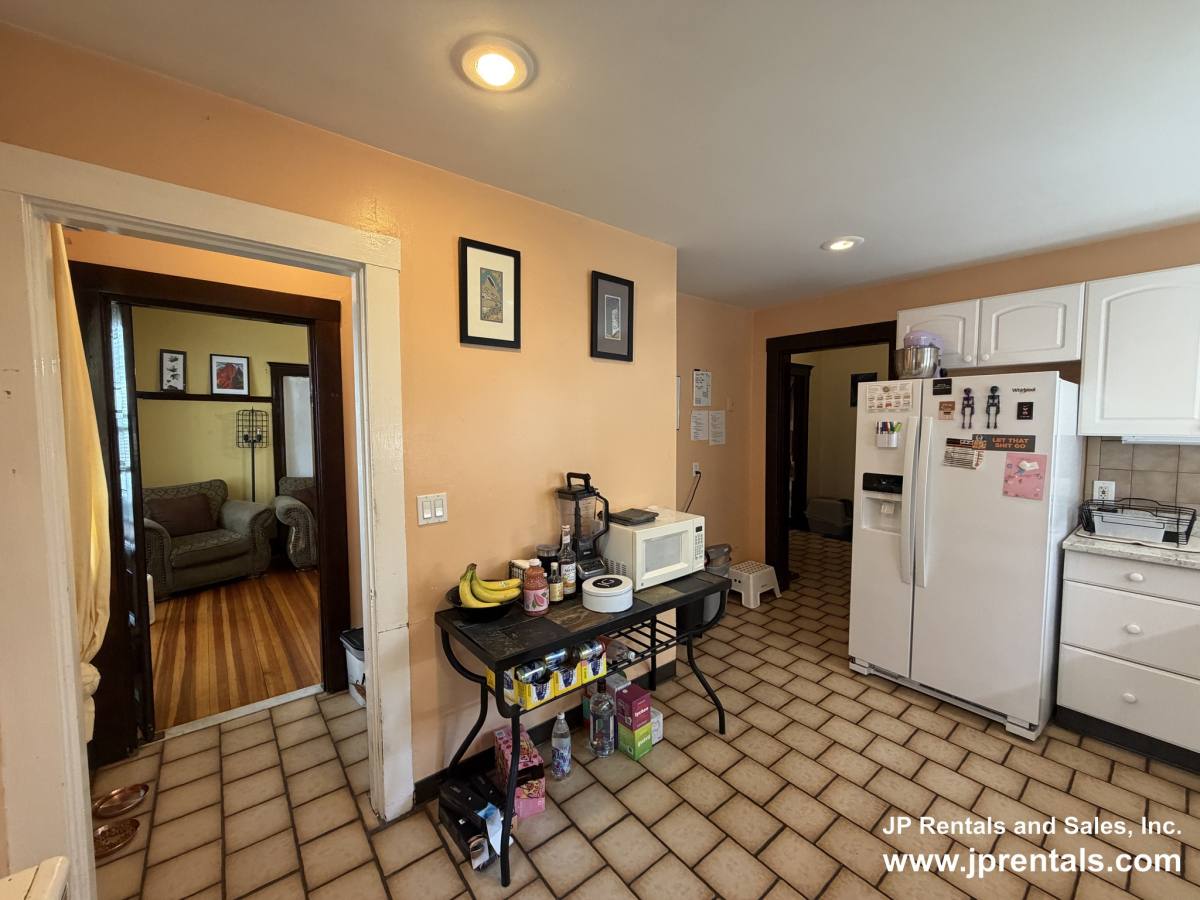 Apartment for rent at 19 Estrella St #1, Jamaica Plain, MA 02130