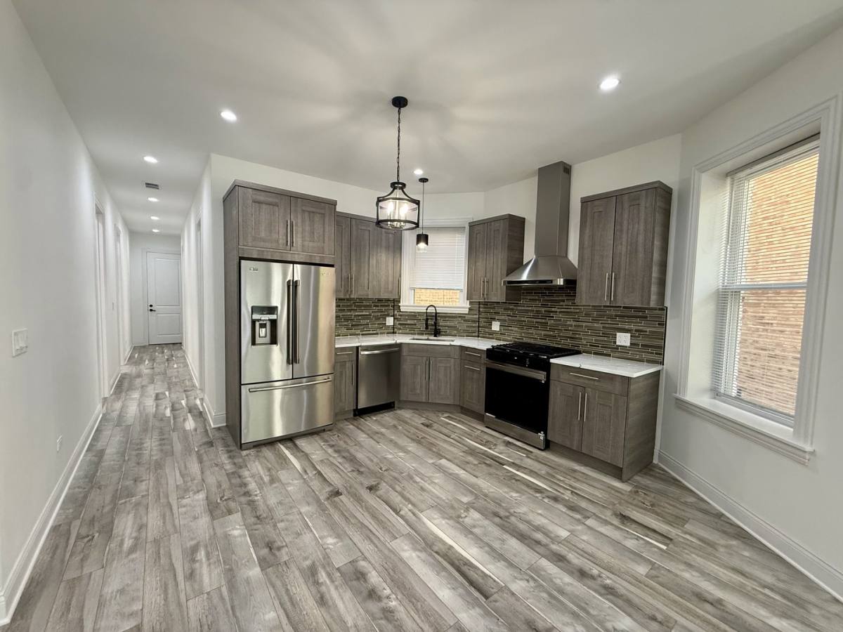 Apartment for rent at 2109 N Spaulding Ave #1, Chicago, IL 60647