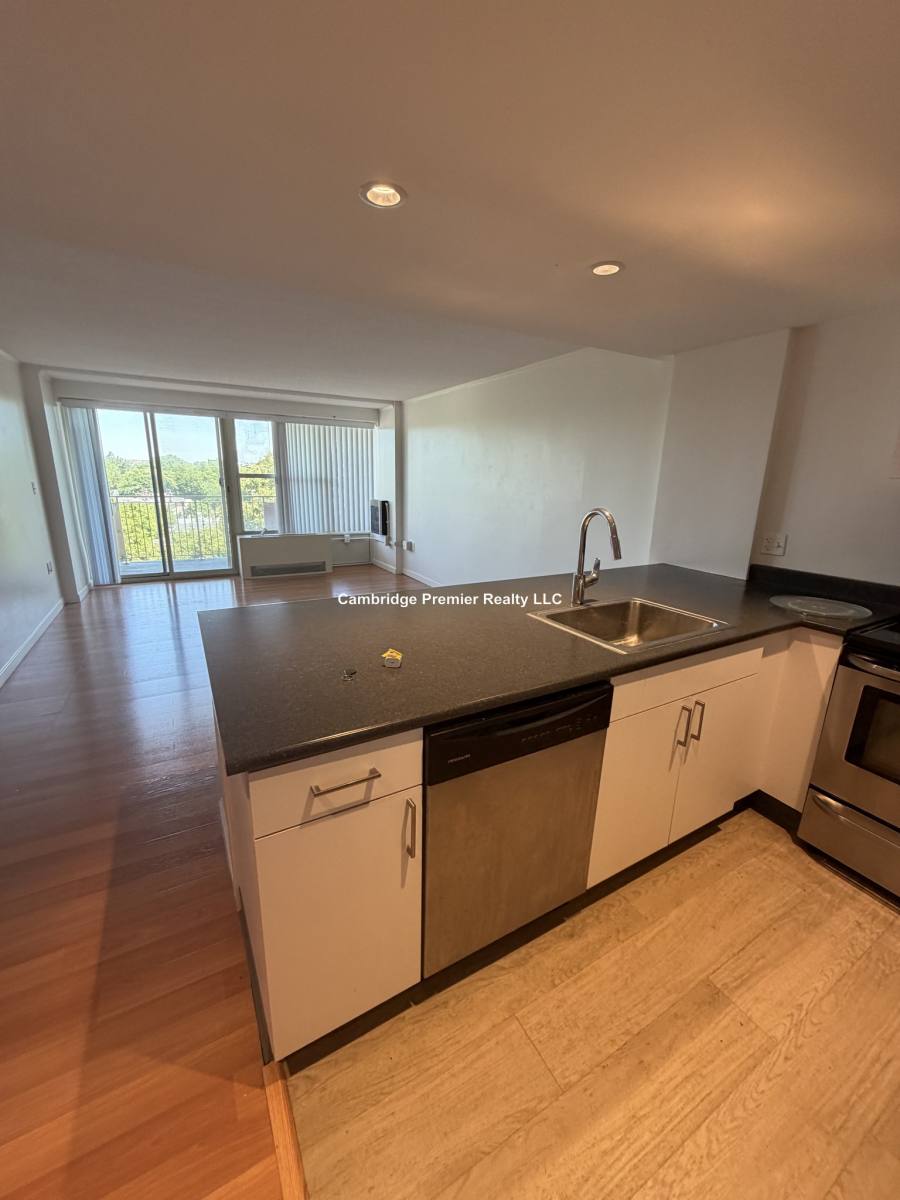 Apartment for rent at 295 Harvard St #701, Cambridge, MA 02139