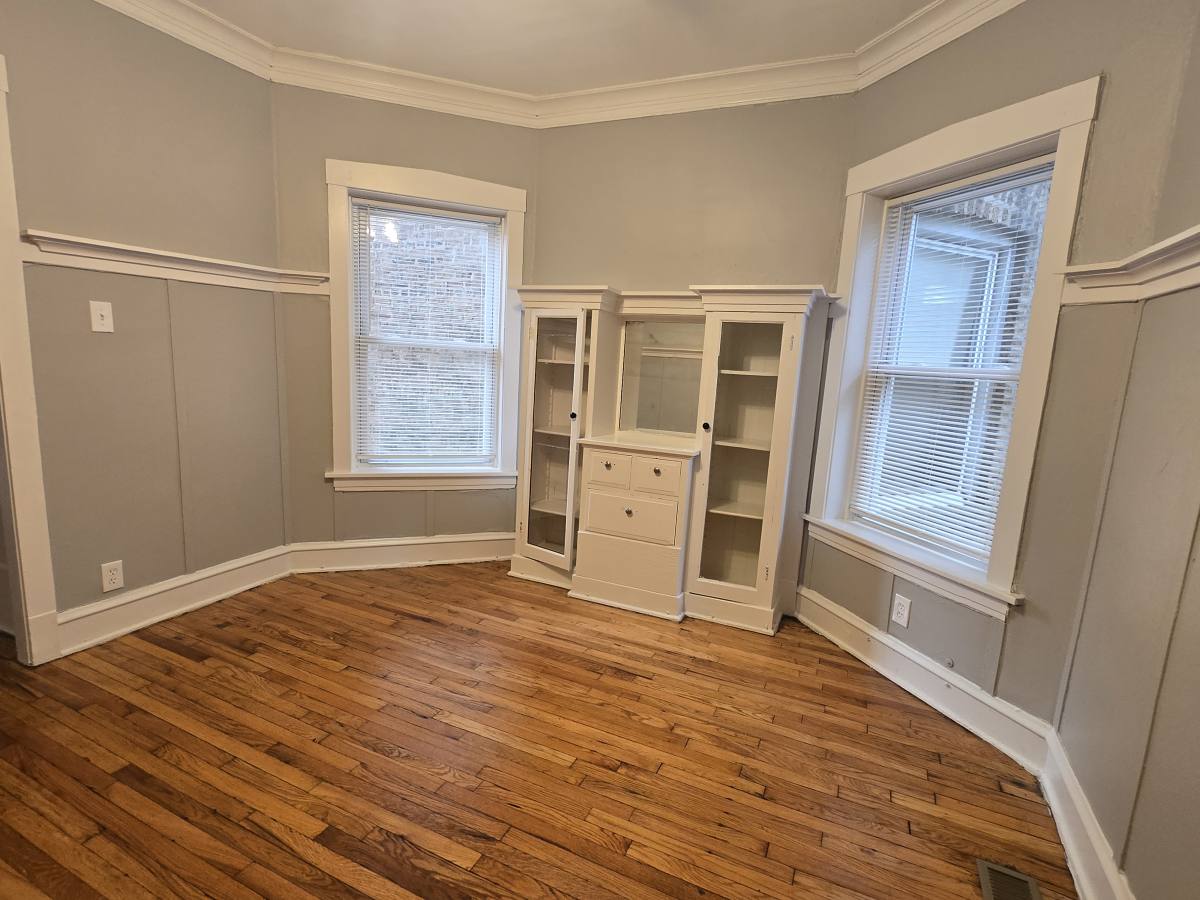 Apartment for rent at 6525 S Evans Ave #1, Chicago, IL 60637
