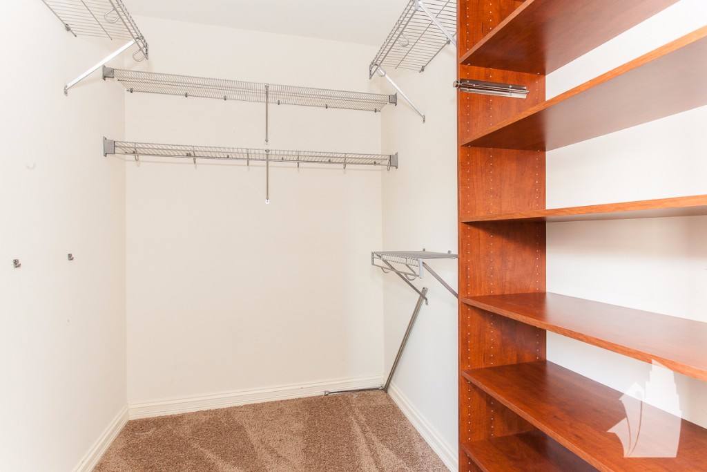 Apartment for rent at 1148 W Roscoe St #2W, Chicago, IL 60657
