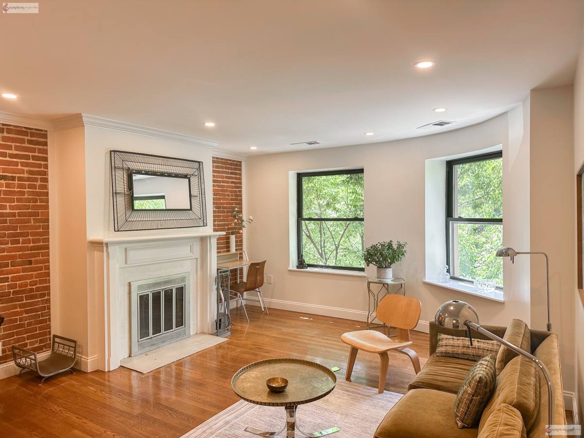 Condo for rent at 79 Gainsborough St #204, Boston, MA 02115