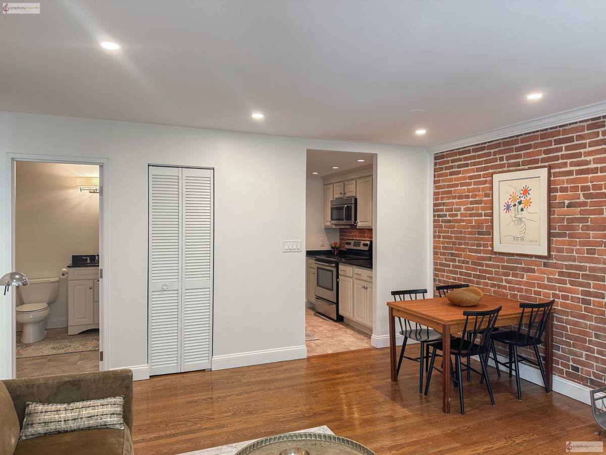 Condo for rent at 79 Gainsborough St #204, Boston, MA 02115