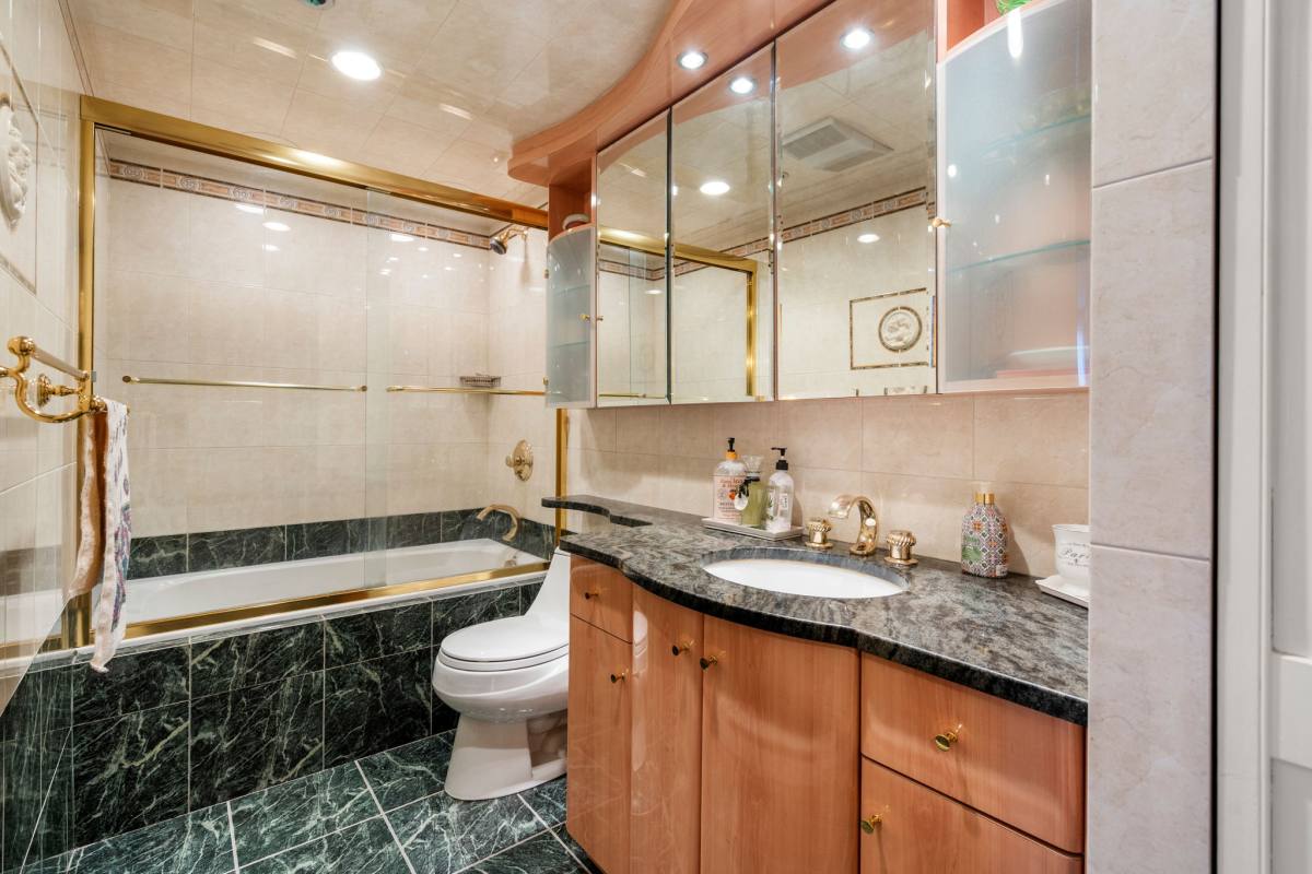 Apartment for rent at 1731 Beacon #221, Brookline, MA 02445