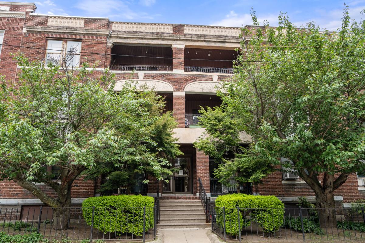 Apartment for rent at 1731 Beacon #221, Brookline, MA 02445