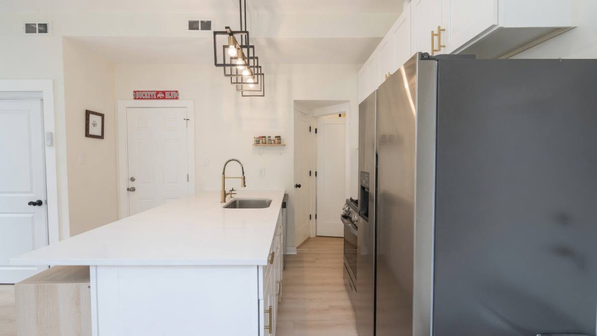 Apartment for rent at 1322 W Ohio St #3F, Chicago, IL 60642