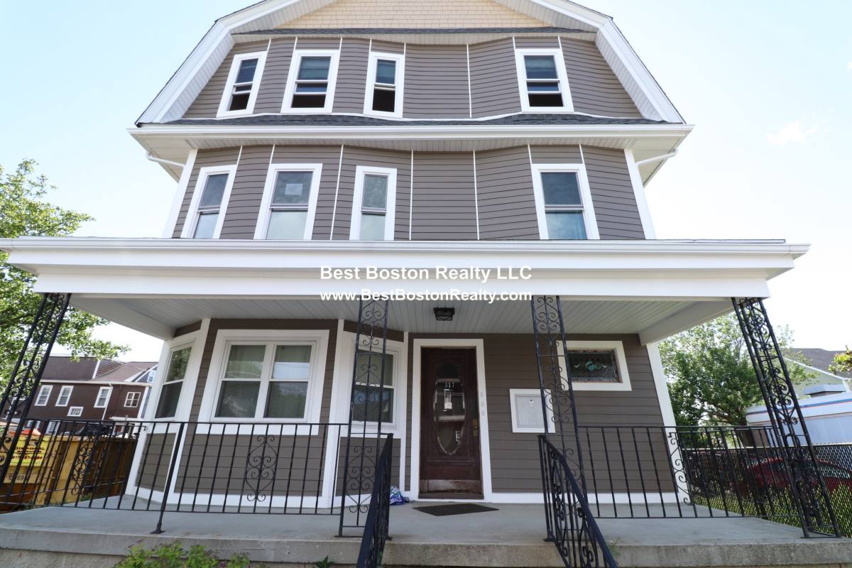 Apartment for rent at 317 Main St #2, Medford, MA 02155