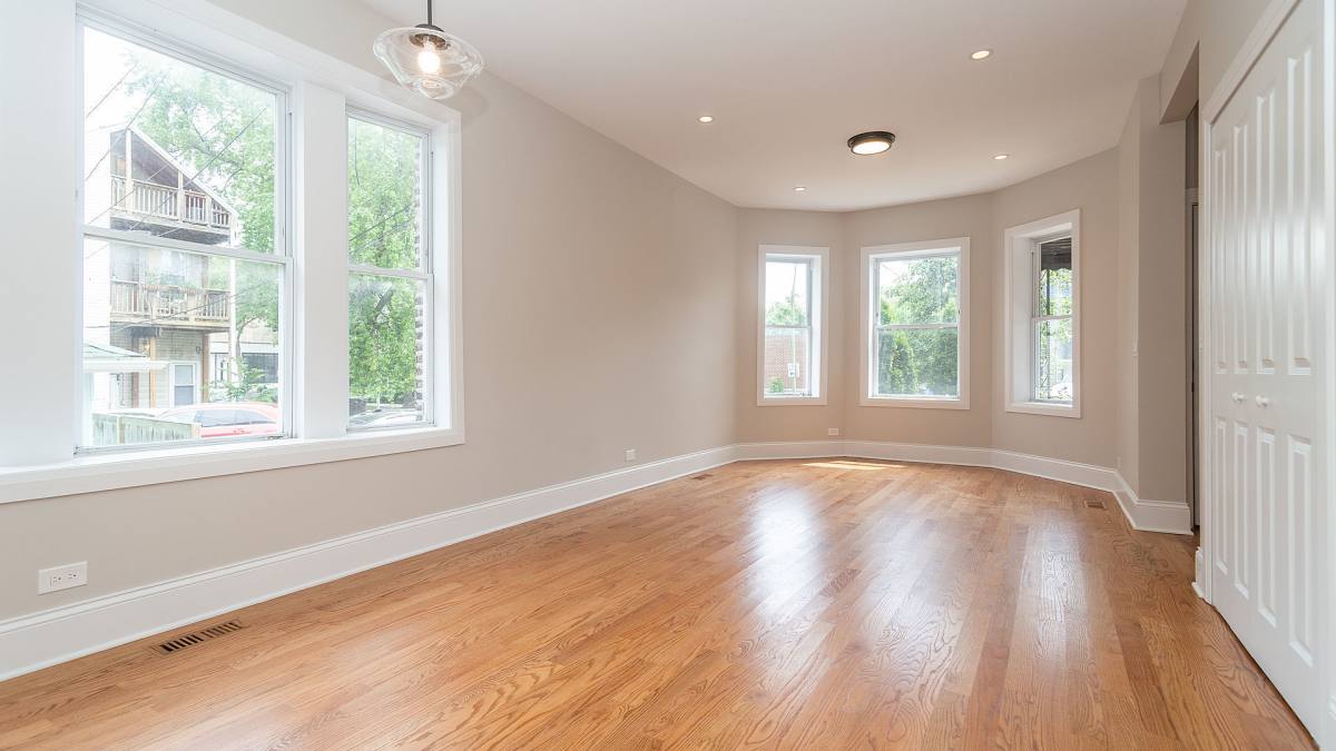 Apartment for rent at 1840 N Saint Louis Ave #1, Chicago, IL 60647