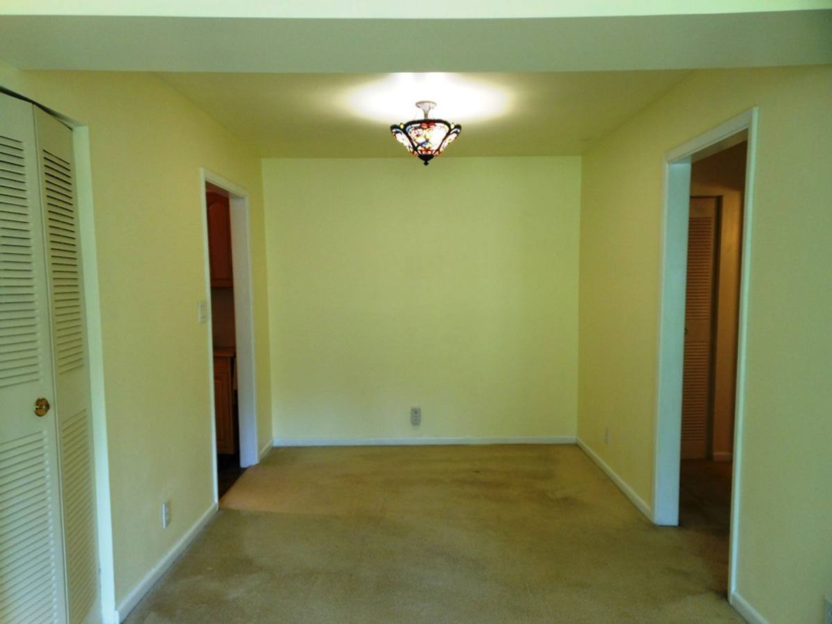 Apartment for rent at 2527 Hydraulic Rd, Charlottesville, VA 22901