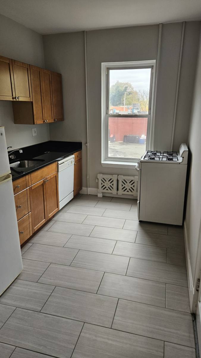 Apartment for rent at 33 Highgate St #6, Allston, MA 02134