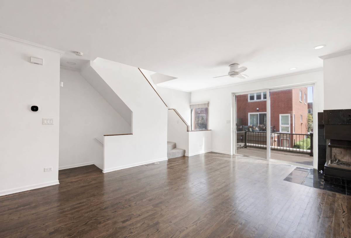Townhouse for rent at 1781 W Altgeld St #O, Chicago, IL 60614