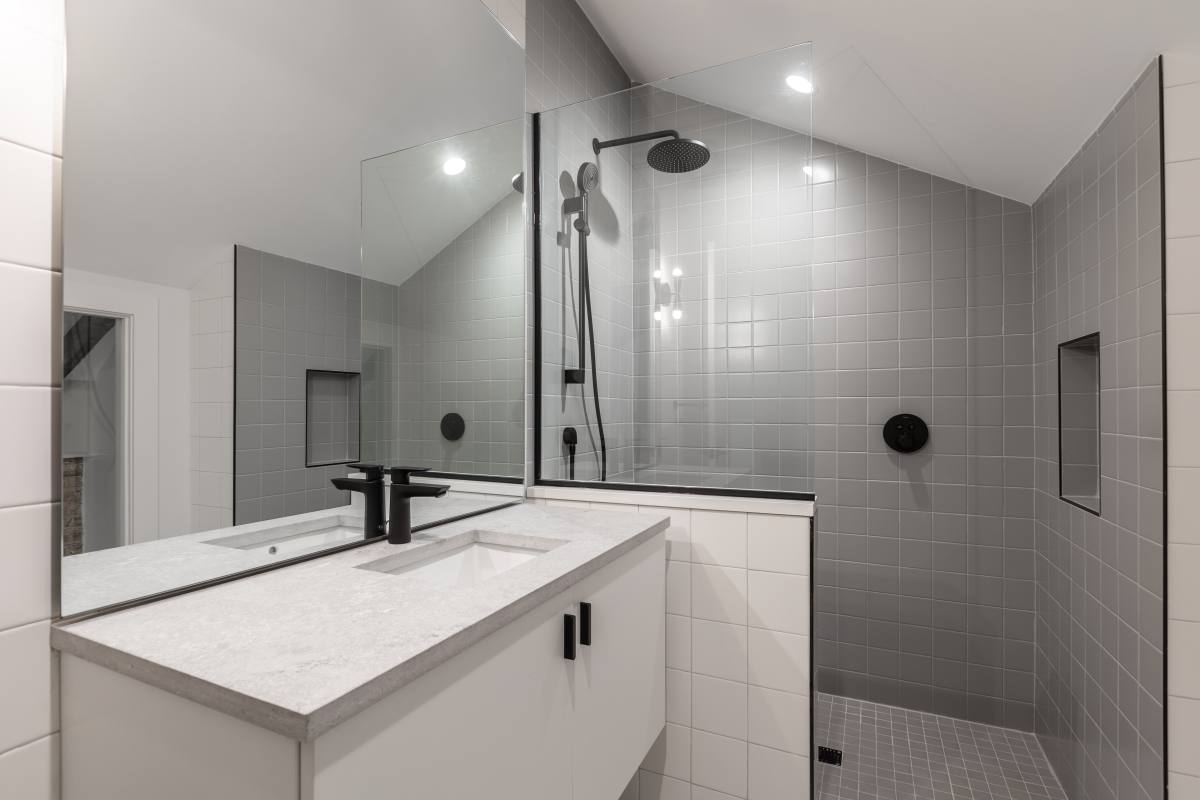 Apartment for rent at 1700 Oak Ave #6, Evanston, IL 60201