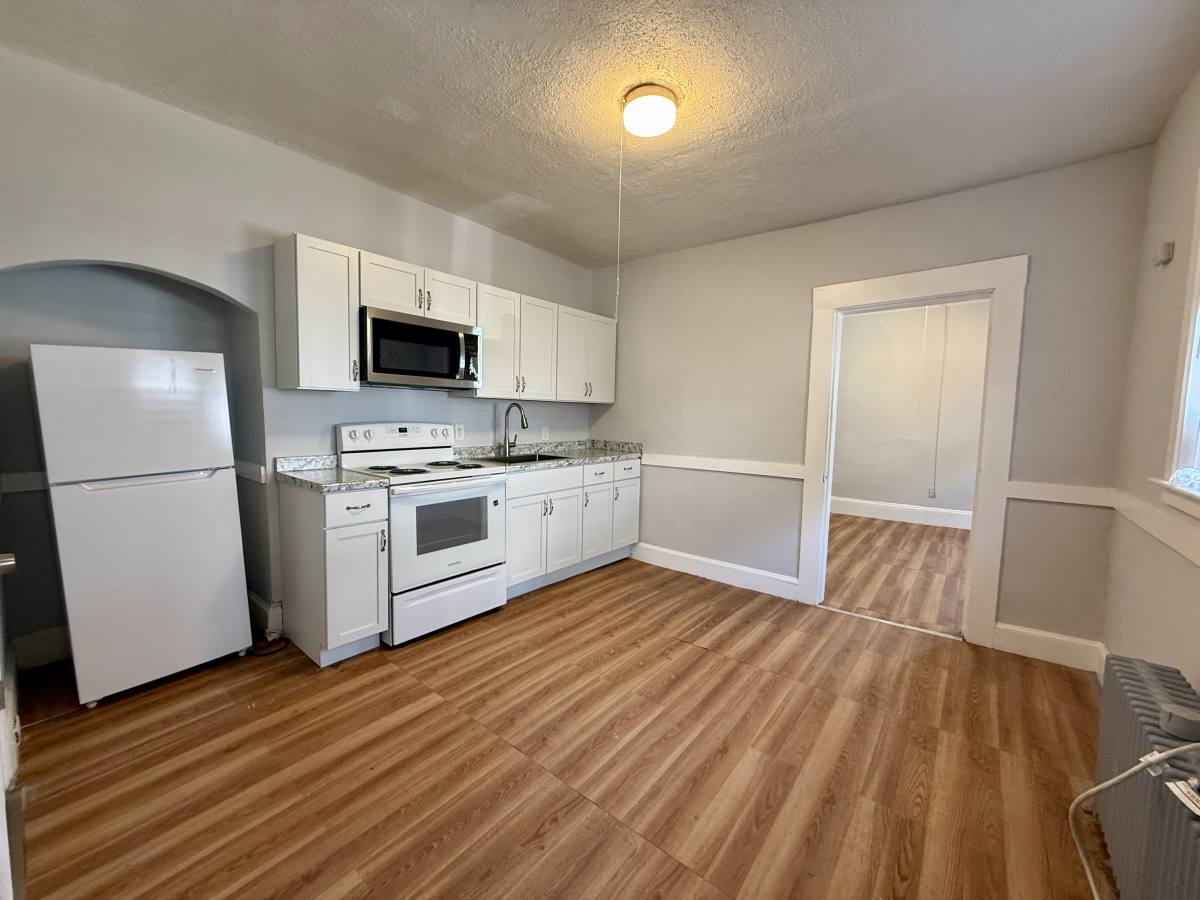 Apartment for rent at 686 Moody St #1, Waltham, MA 02453