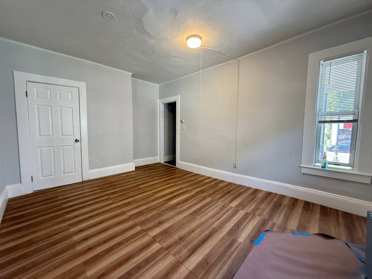 Apartment for rent at 686 Moody St #1, Waltham, MA 02453