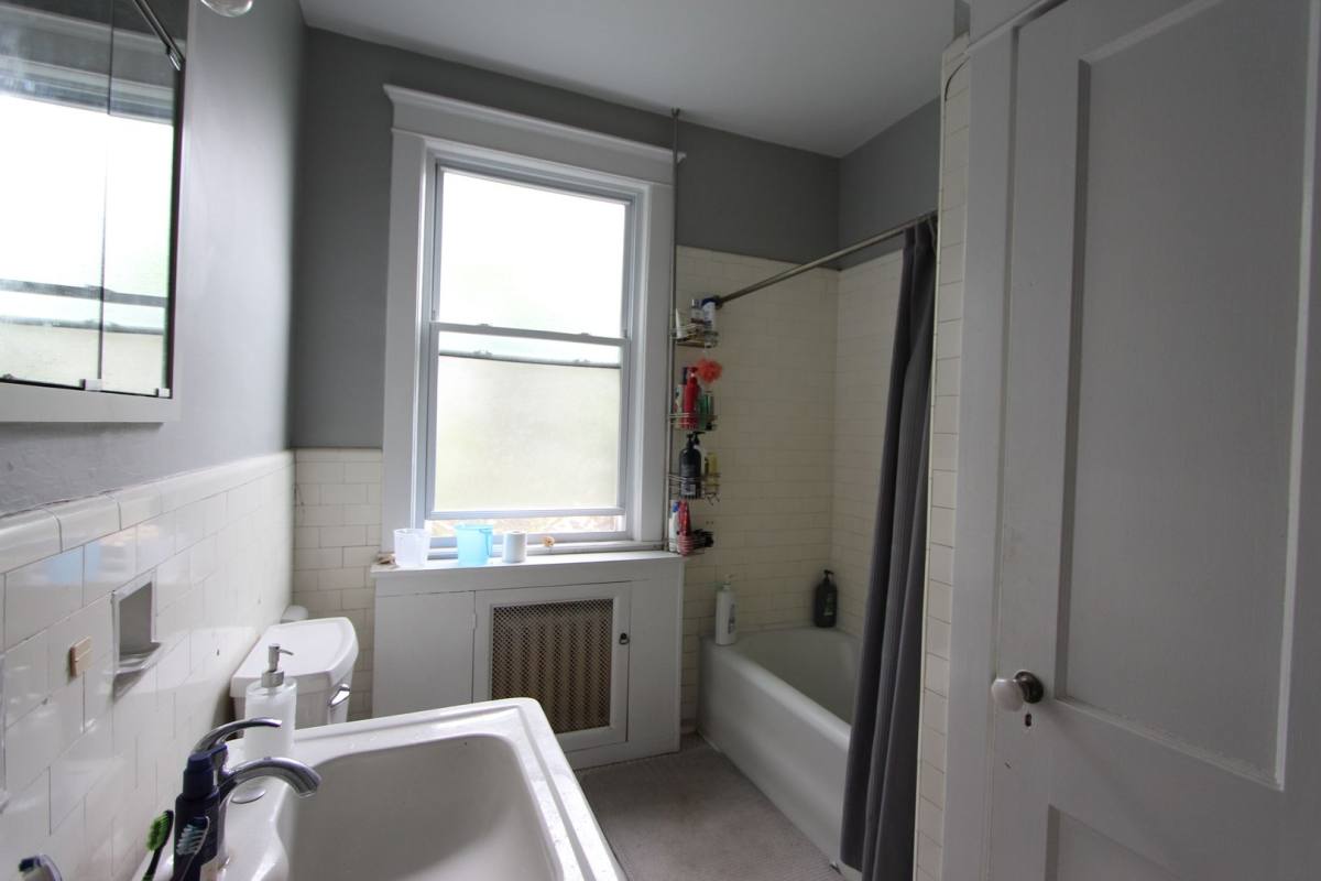 Apartment for rent at 2012 Shady Ave, Pittsburgh, PA 15217