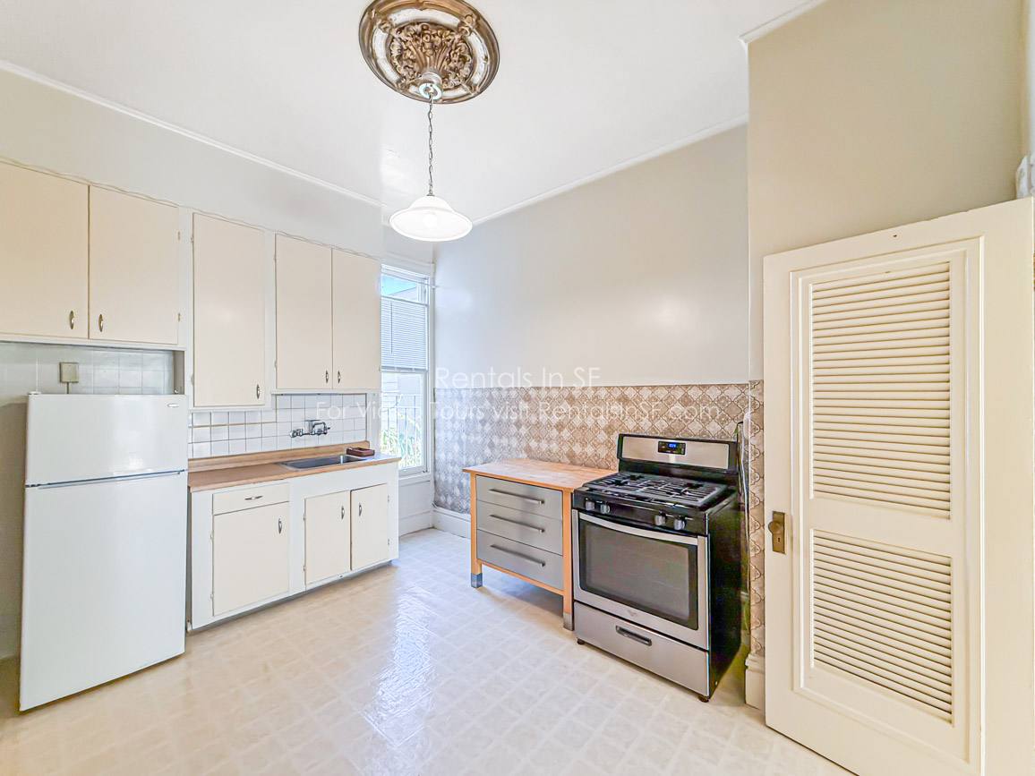 Apartment for rent at 389 San Jose Ave #A, San Francisco, CA 94110