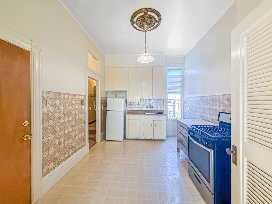 Apartment for rent at 389 San Jose Ave #A, San Francisco, CA 94110