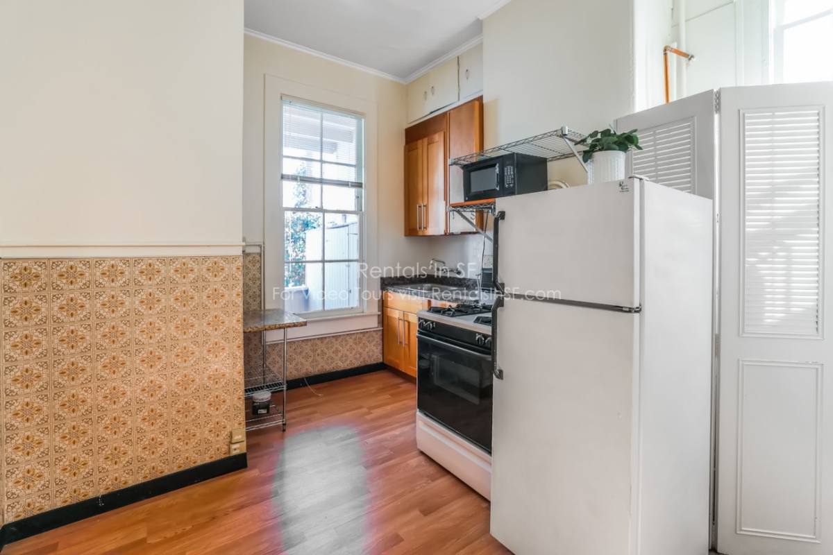 Apartment for rent at 389 San Jose Ave #A, San Francisco, CA 94110