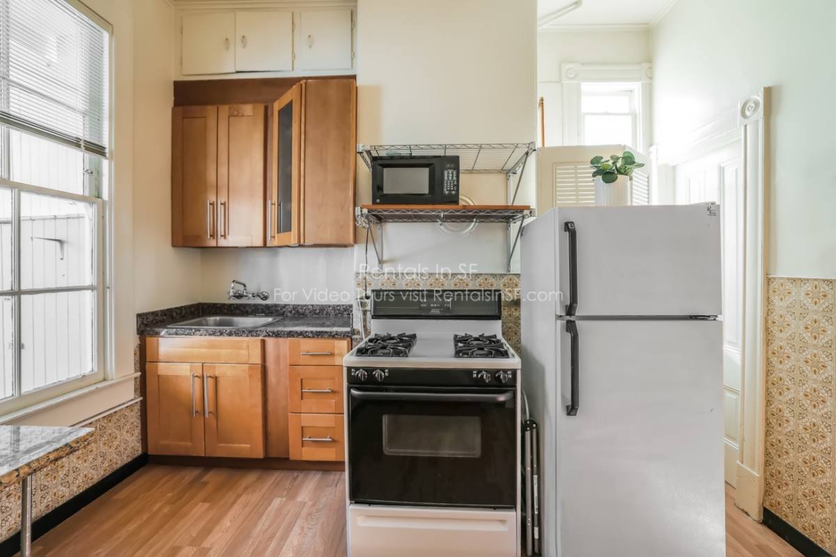 Apartment for rent at 389 San Jose Ave #A, San Francisco, CA 94110