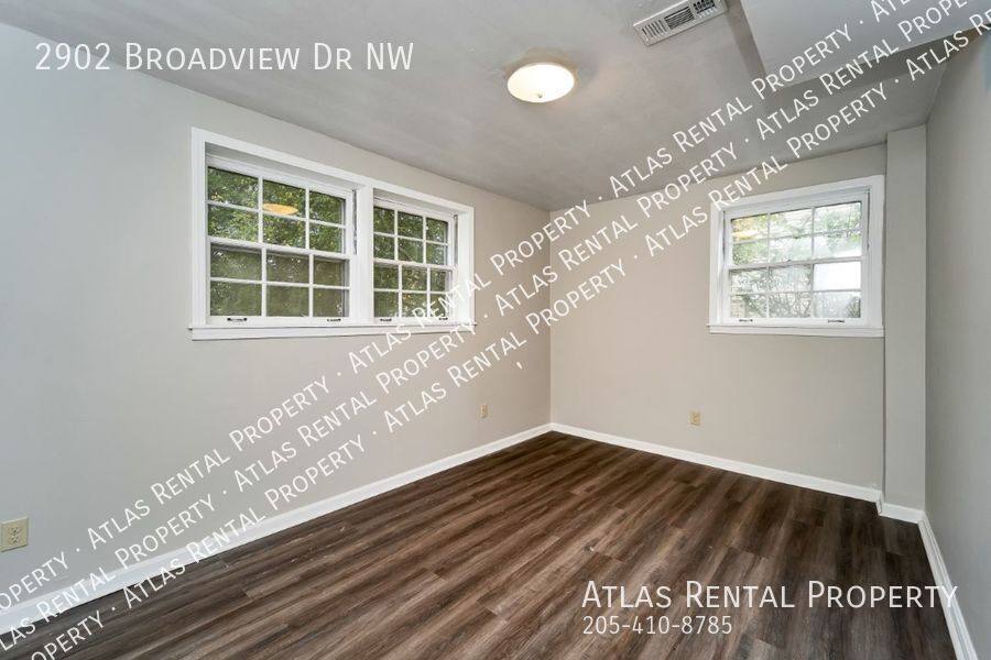 House for rent at 2902 Broadview Dr NW, Huntsville, AL 35810