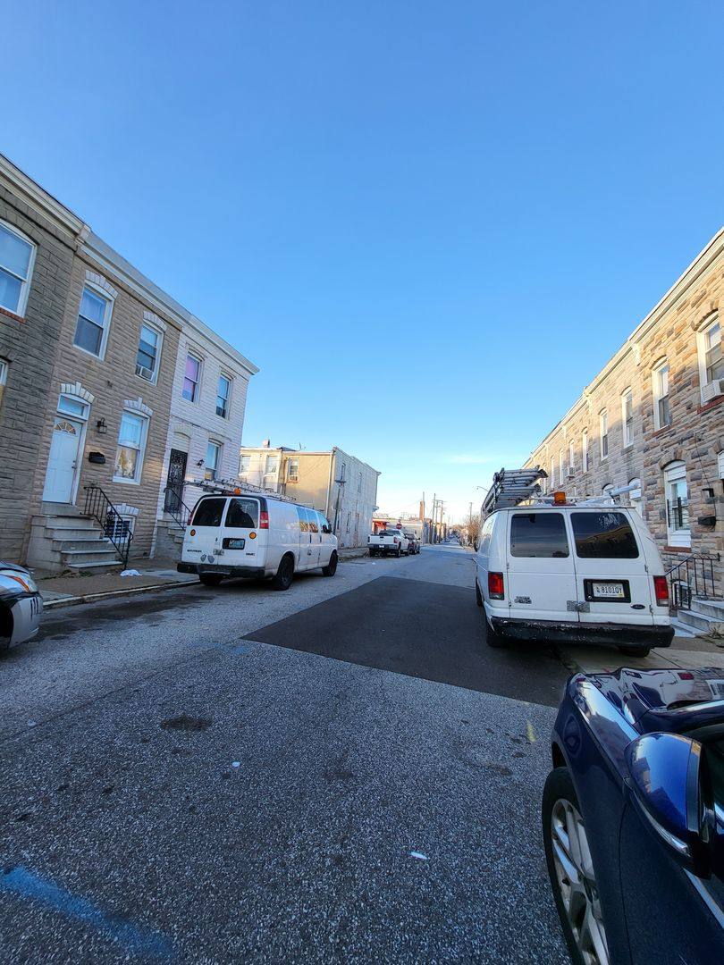 House for rent at 517 N Rose St, Baltimore, MD 21205