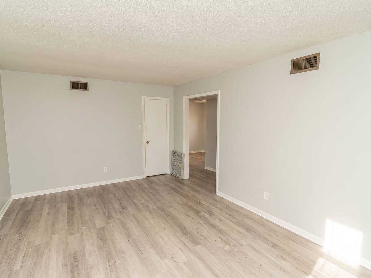Apartment for rent at 416 W Spring Dr, Haysville, KS 67060