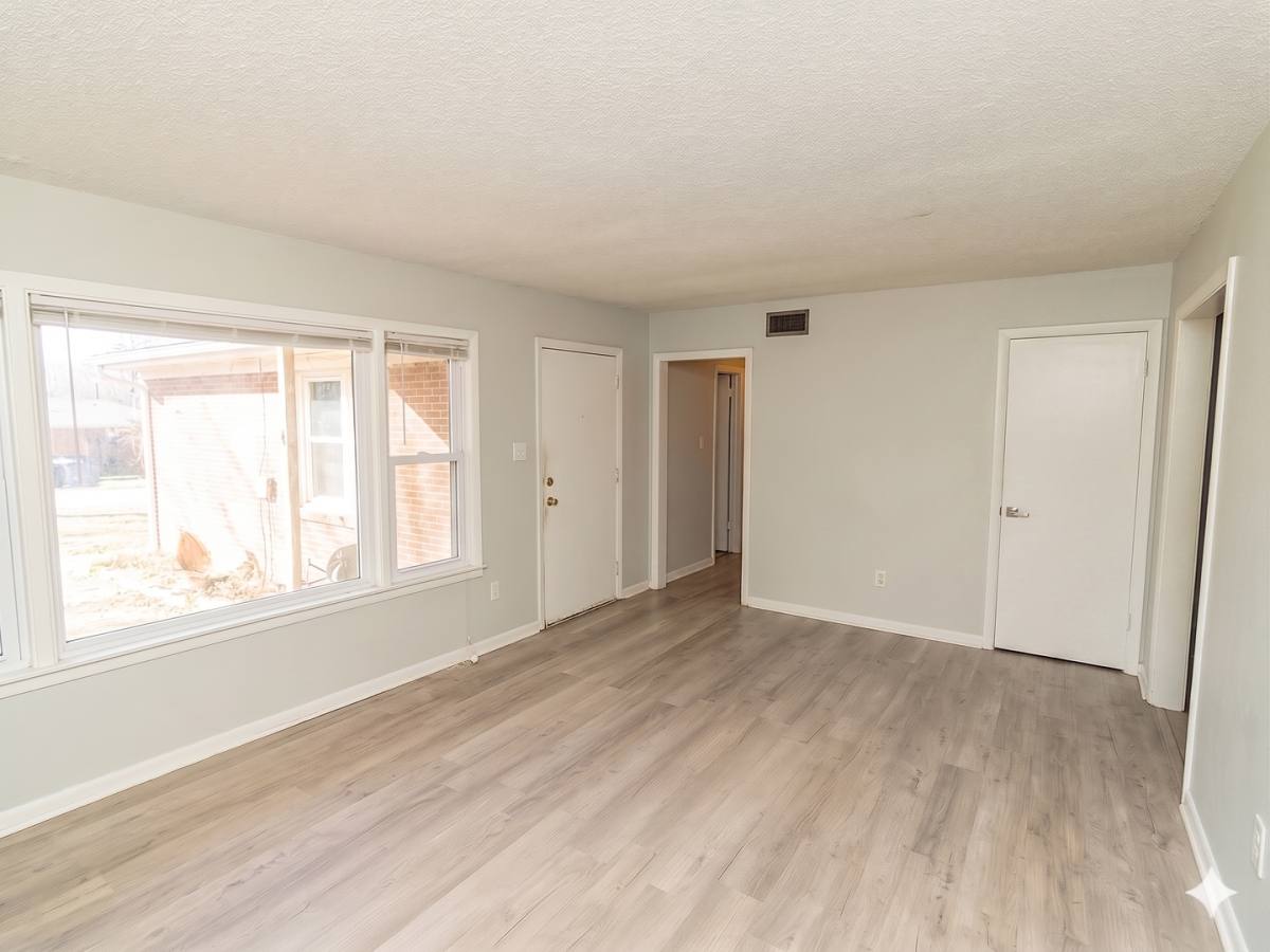 Apartment for rent at 416 W Spring Dr, Haysville, KS 67060