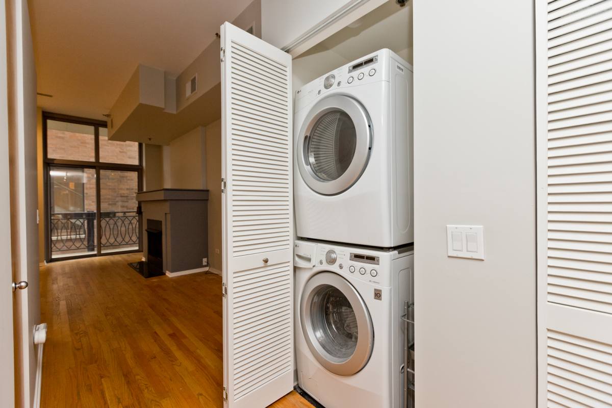 Apartment for rent at 1201 W Adams #709, Chicago, IL 60607