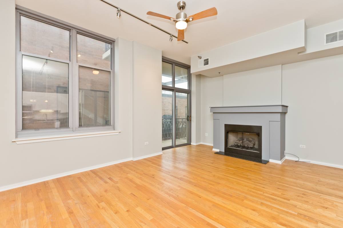 Apartment for rent at 1201 W Adams #709, Chicago, IL 60607