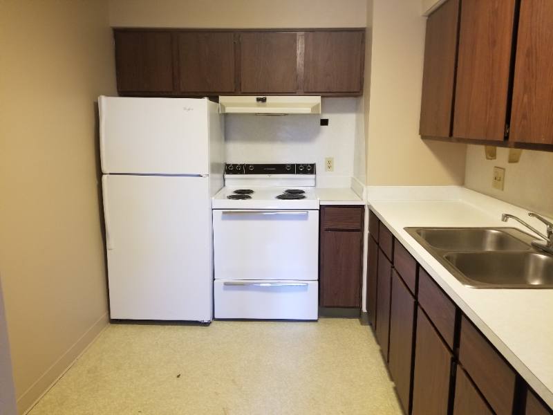 Apartment for rent at 2376 E Market St, Akron, OH 44312