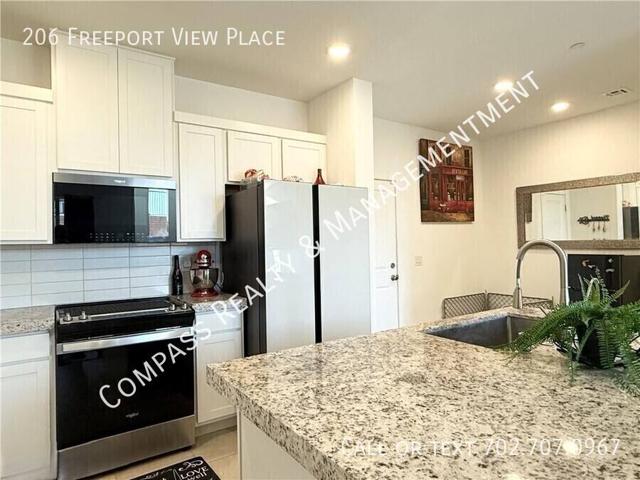 Townhouse for rent at 206 Freeport View Place, Henderson, NV 89011