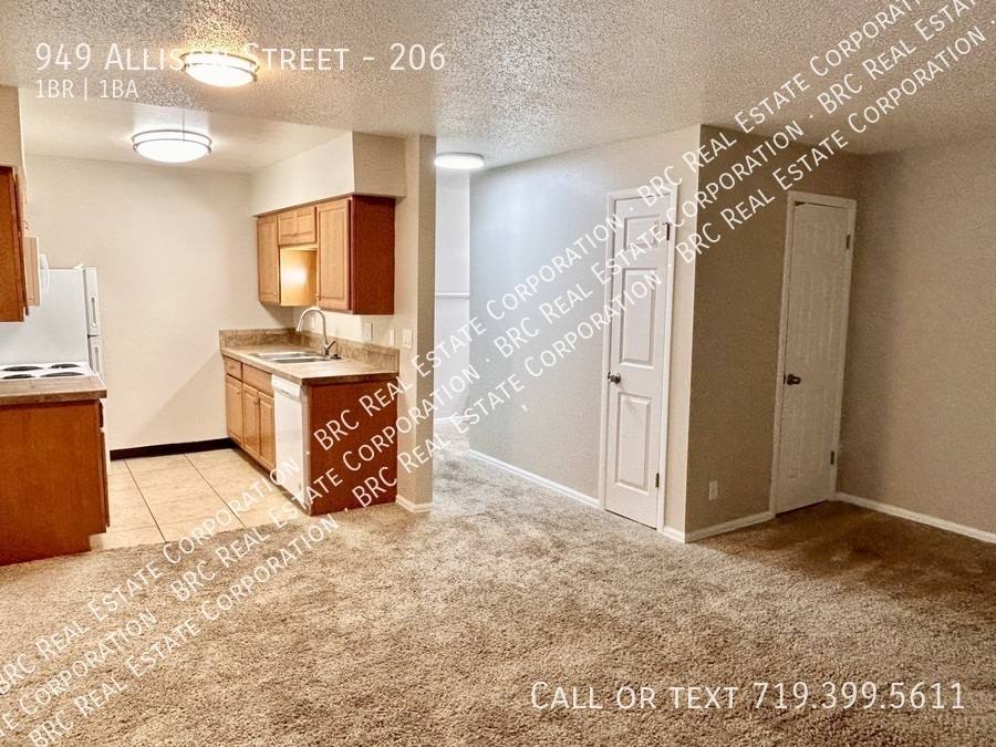 Apartment for rent at 949 Allison St #206, Denver, CO 80214