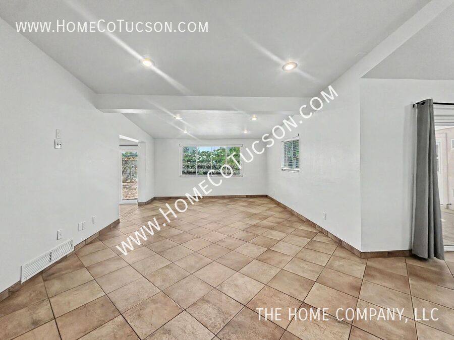 House for rent at 5121 E 6th St, Tucson, AZ 85711