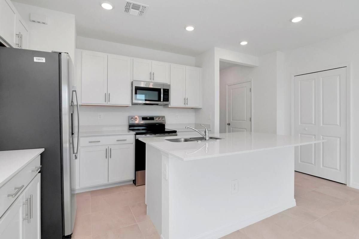 Townhouse for rent at 14424 Lilac Sky Terrace, Bradenton, FL 34211