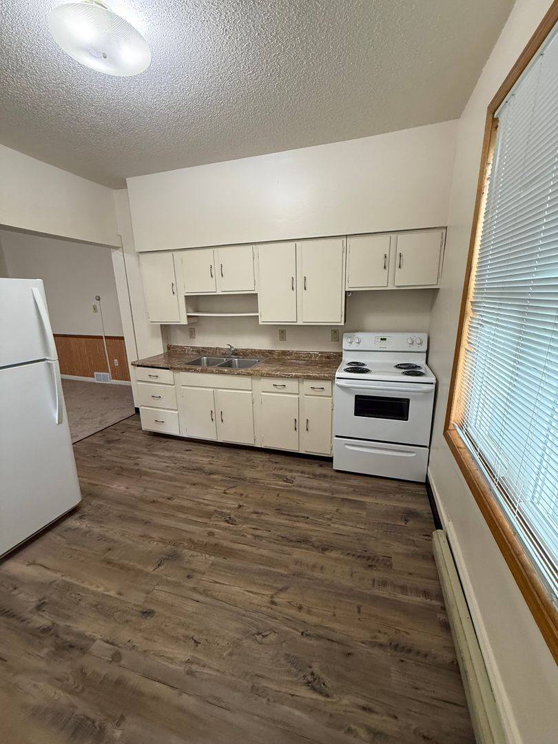 Apartment for rent at 1220 Garfield Ave, Altoona, WI 54720