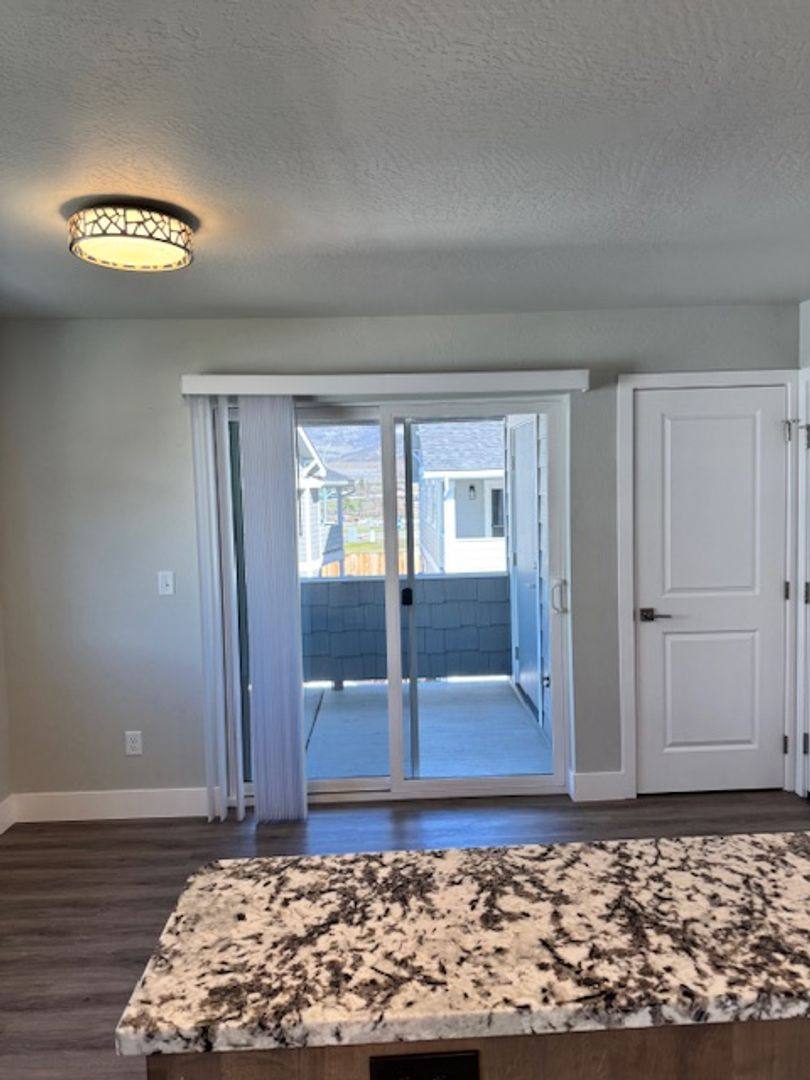 Apartment for rent at 405-415 E Rapp Rd, Talent, OR 97540