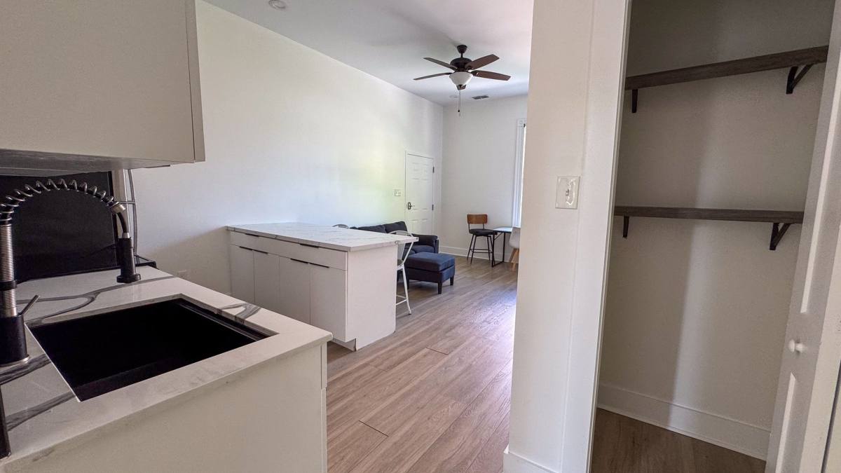 Apartment for rent at 636, 638, 640 Audubon St, New Orleans, LA 70118