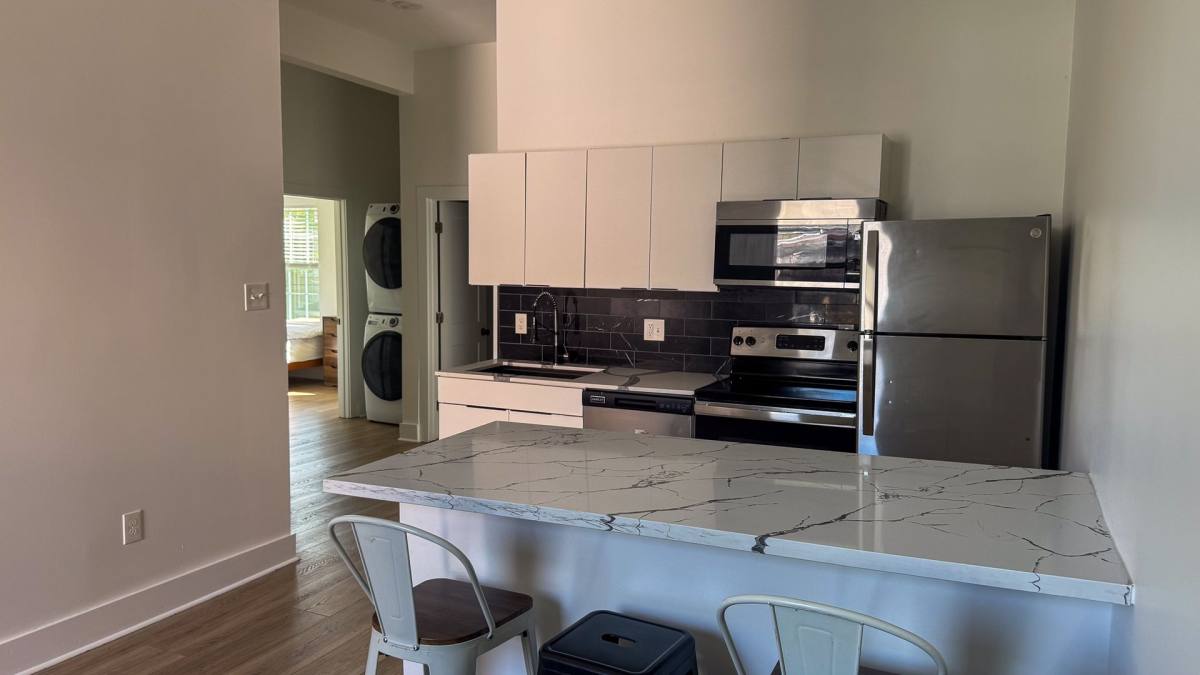 Apartment for rent at 636, 638, 640 Audubon St, New Orleans, LA 70118