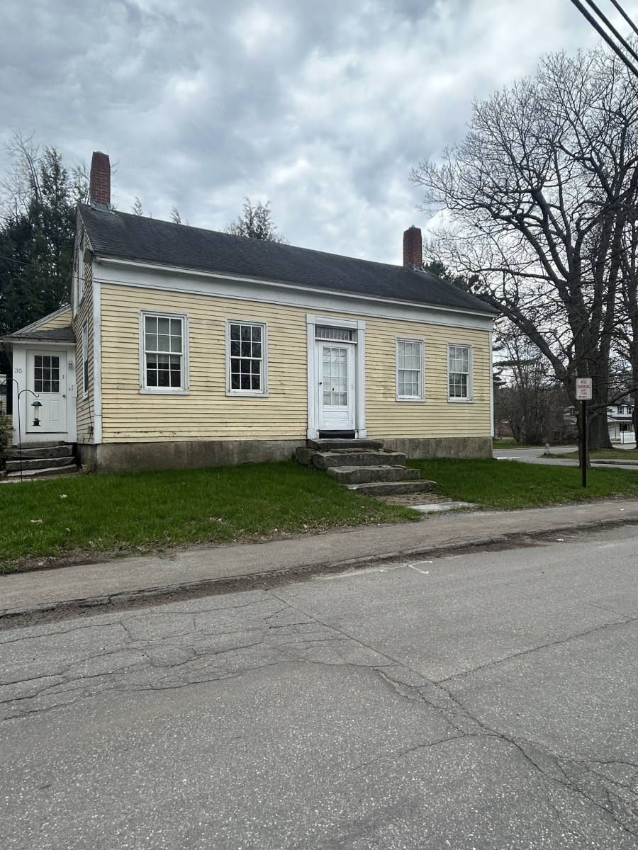 Apartment for rent at 35 Noble St #1, Brunswick, ME 04011