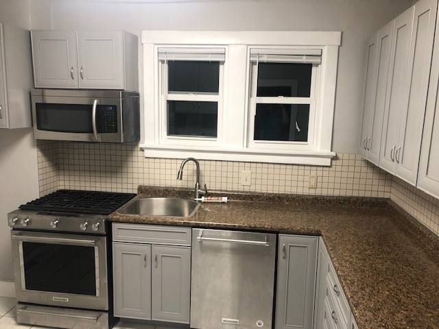 Apartment for rent at 6627 Dalzell Place, Pittsburgh, PA 15217