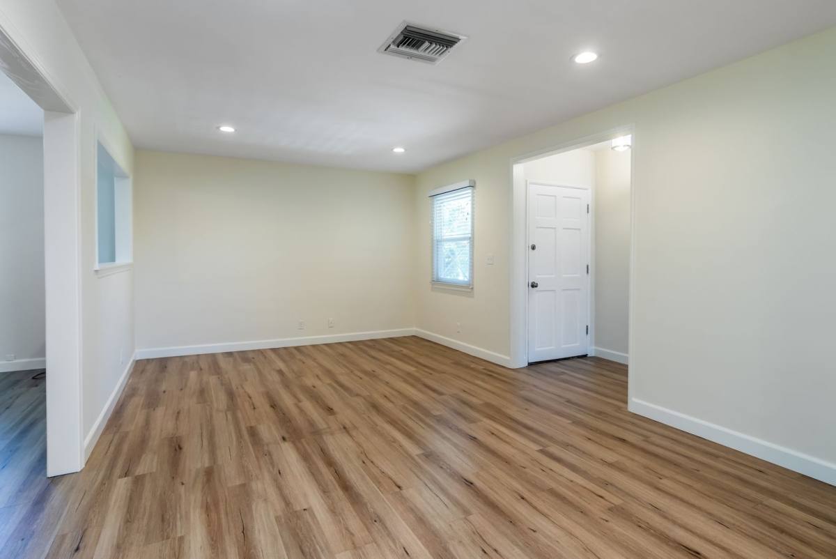 House for rent at 22436 Ave San Luis, Woodland Hills, CA 91364
