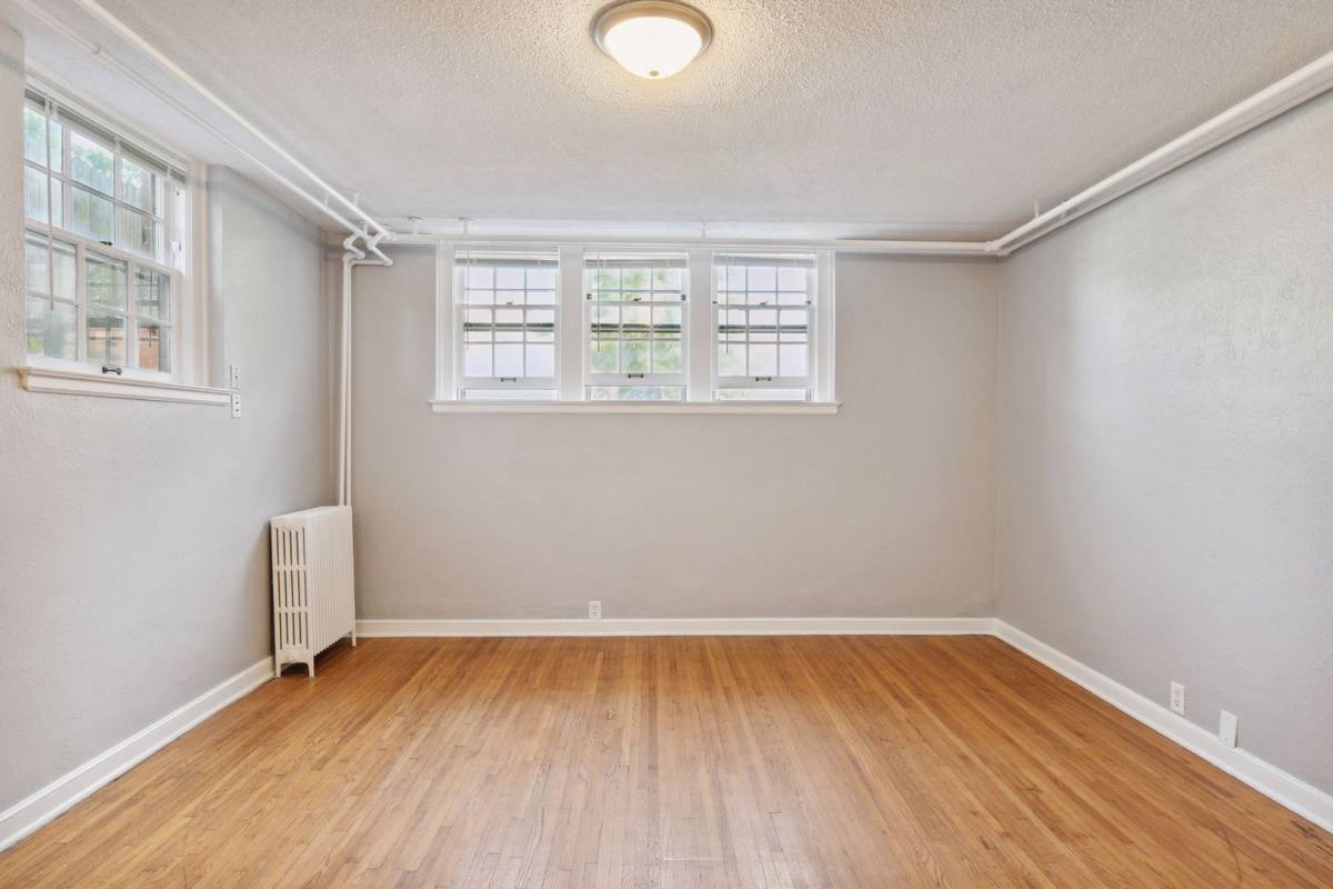 Apartment for rent at 3322 Blaisdell Ave S, Minneapolis, MN 55408