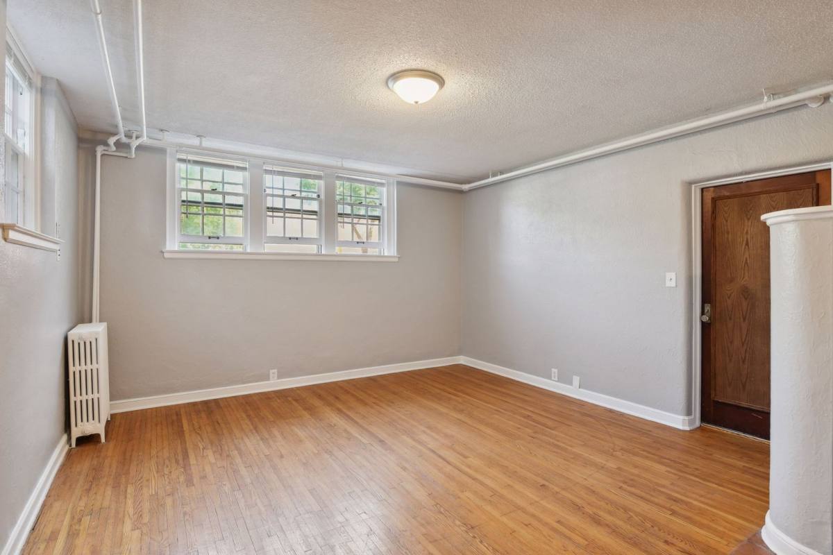 Apartment for rent at 3322 Blaisdell Ave S, Minneapolis, MN 55408