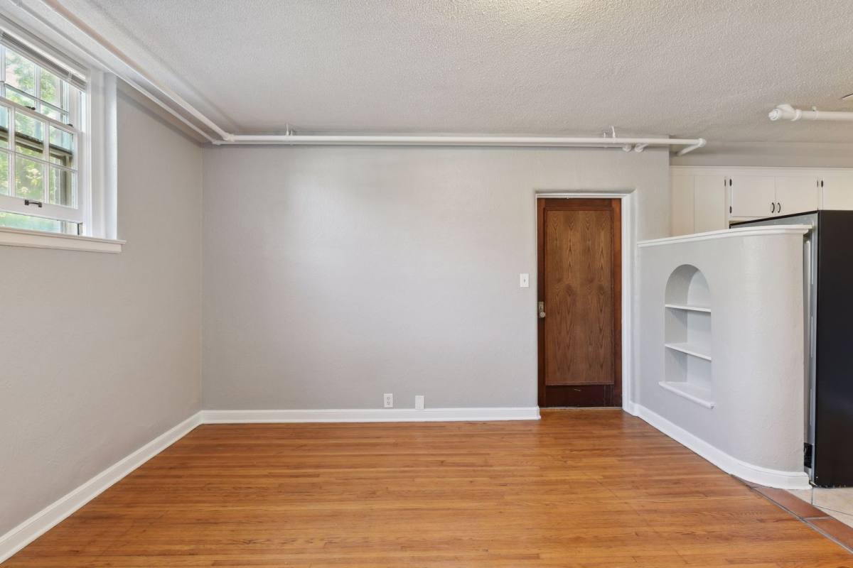 Apartment for rent at 3322 Blaisdell Ave S, Minneapolis, MN 55408